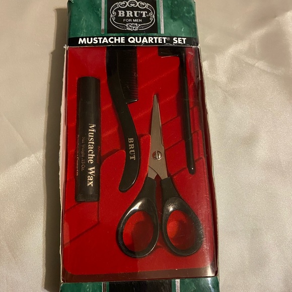 Burt For Men’s Vintage Mustache Quartet 4pc. Set - Picture 1 of 3